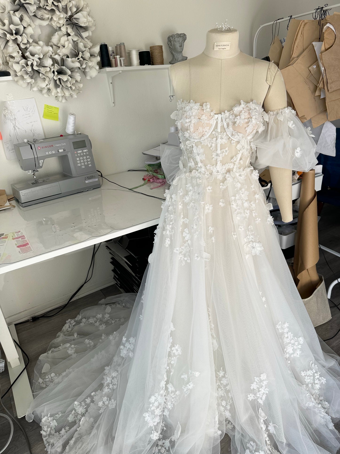 Alice / off white wedding dress with puffy sleeves