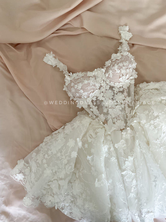 Alexa / Mini off white lace dress with spaghetti straps.