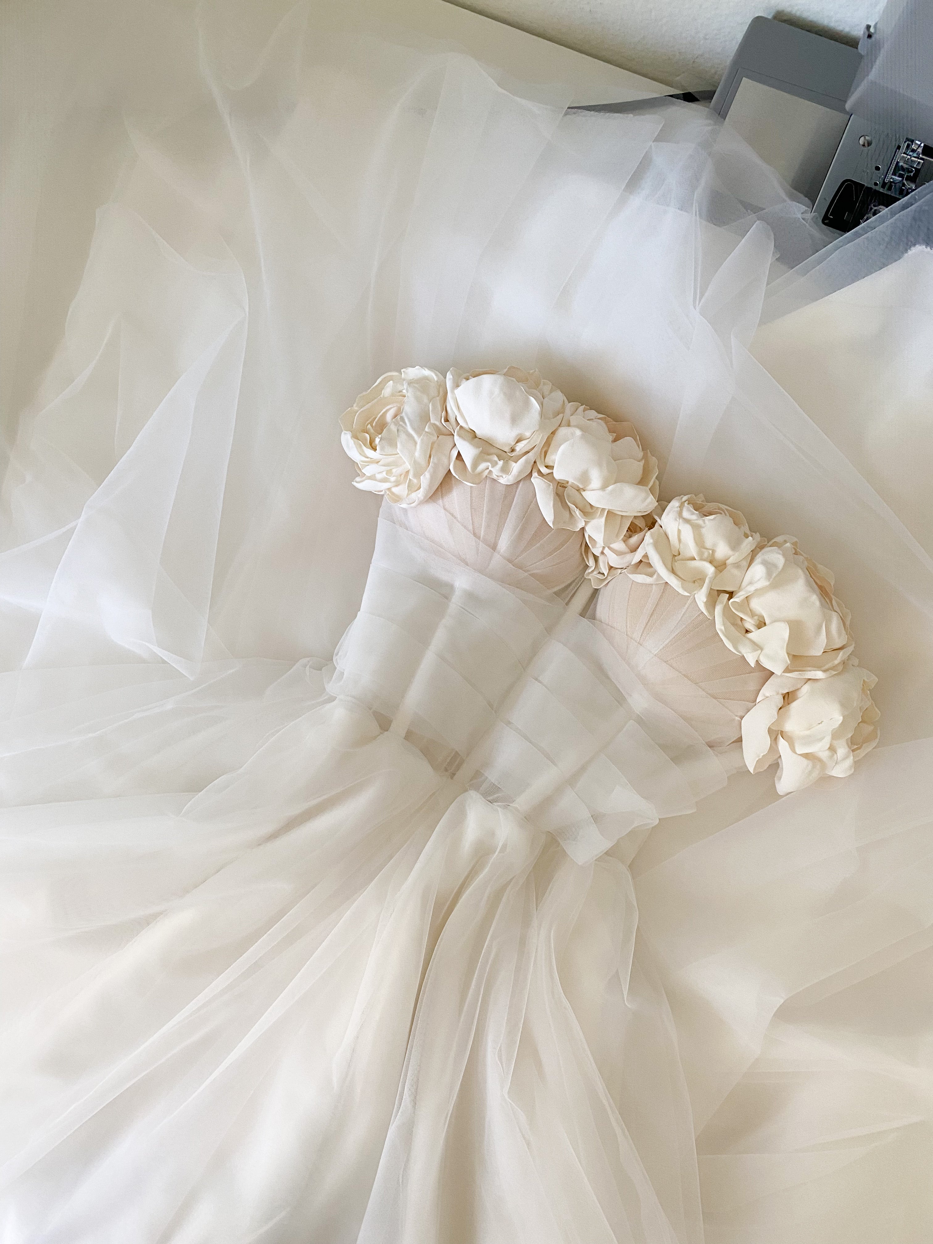 J'adore / Ivory A-Line Floral Wedding Dress J'adore / Ivory A-Line Floral Wedding Dress