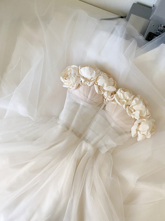 J'adore  / Ivory A-Line Floral Wedding Dress