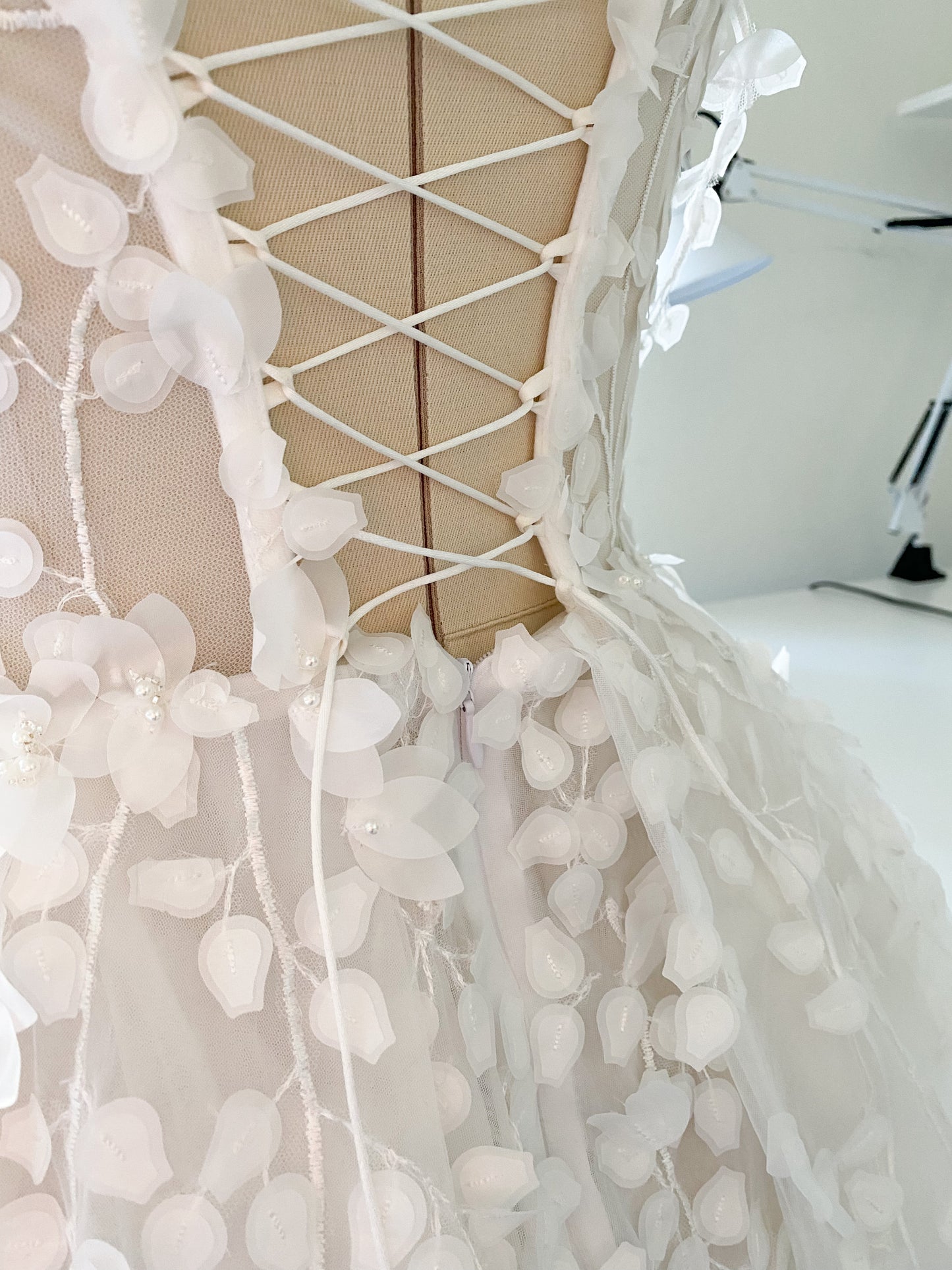 Berta new version / Off White Wedding Wress With Off Shoulder Sleeves