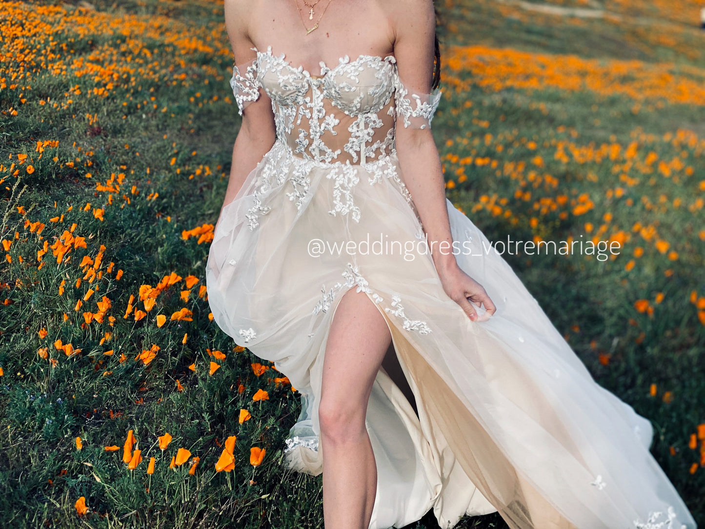 Chloé / Nude wedding dress with a slit