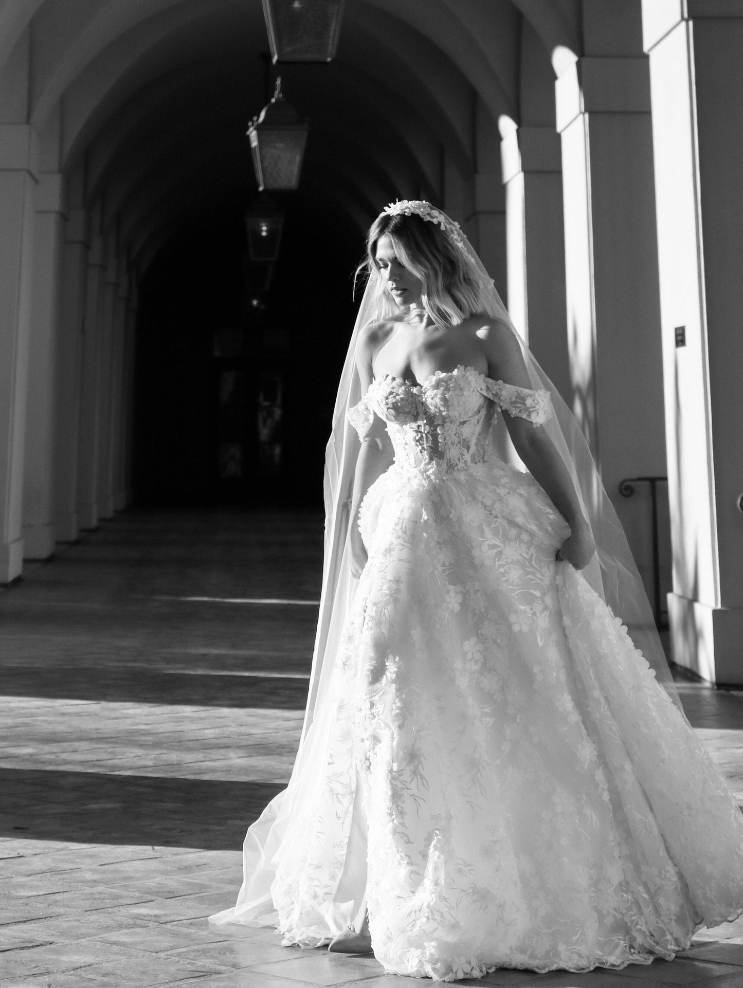 Rosa/ 3D Lace Wedding Dress with High Slit