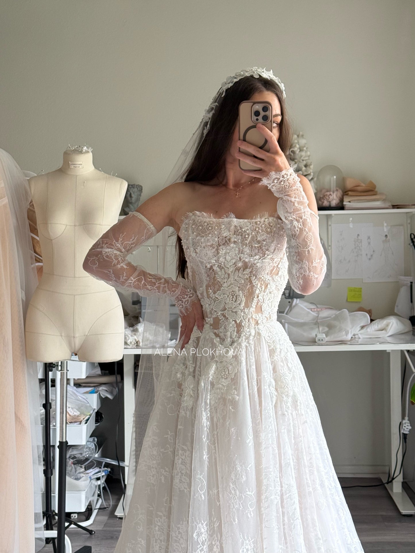 Barbara / Lace Wedding Dress With Straight Shape Corset And Detachable Sleeves