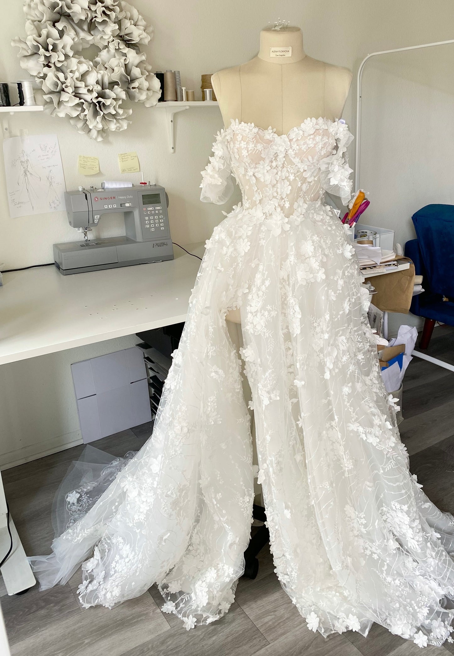 Aria/ off-white lace wedding dress with a high slit