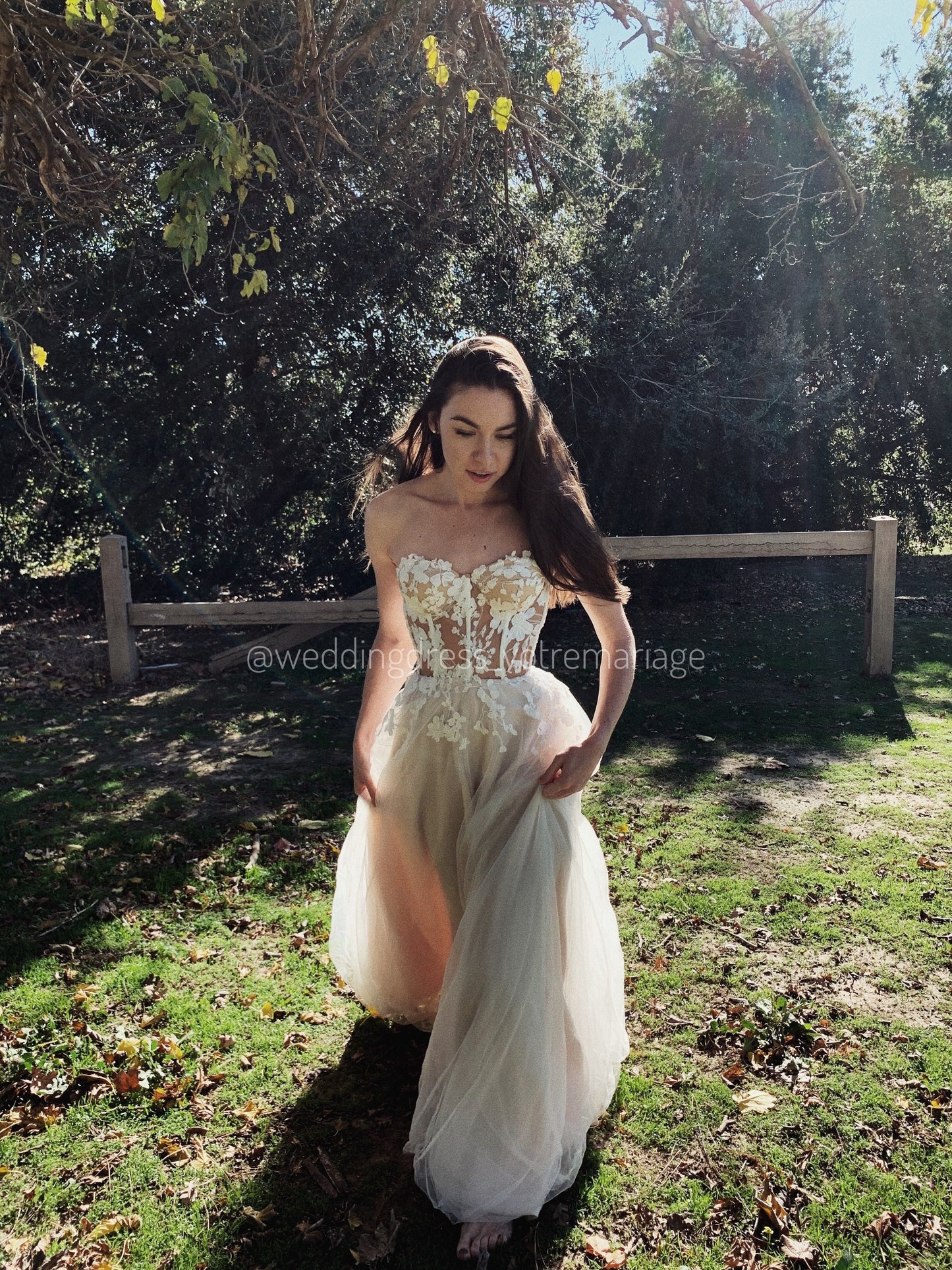 Sara /Bohemian Lace Wedding Dress