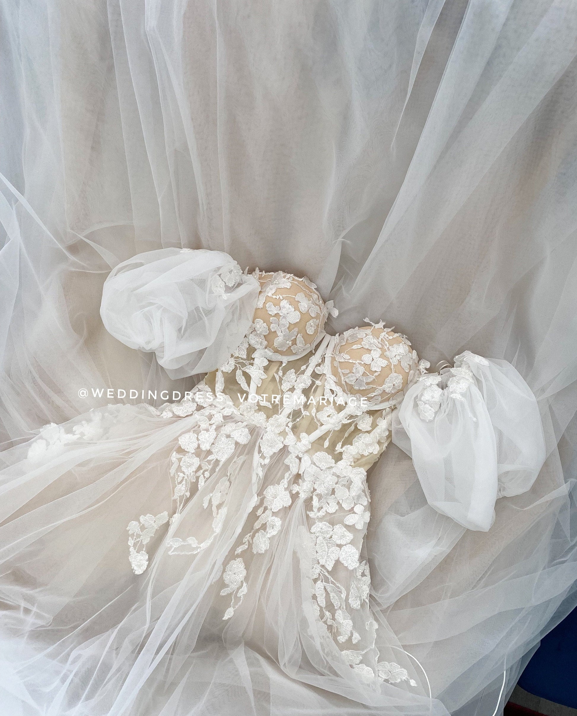 Off white wedding dress with puff sleeves Wedding dresses by Alena Plokhova Off white wedding dress with puff sleeves Wedding dresses by Alena Plokhova